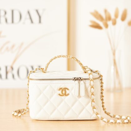 CHANEL 22S AS2805