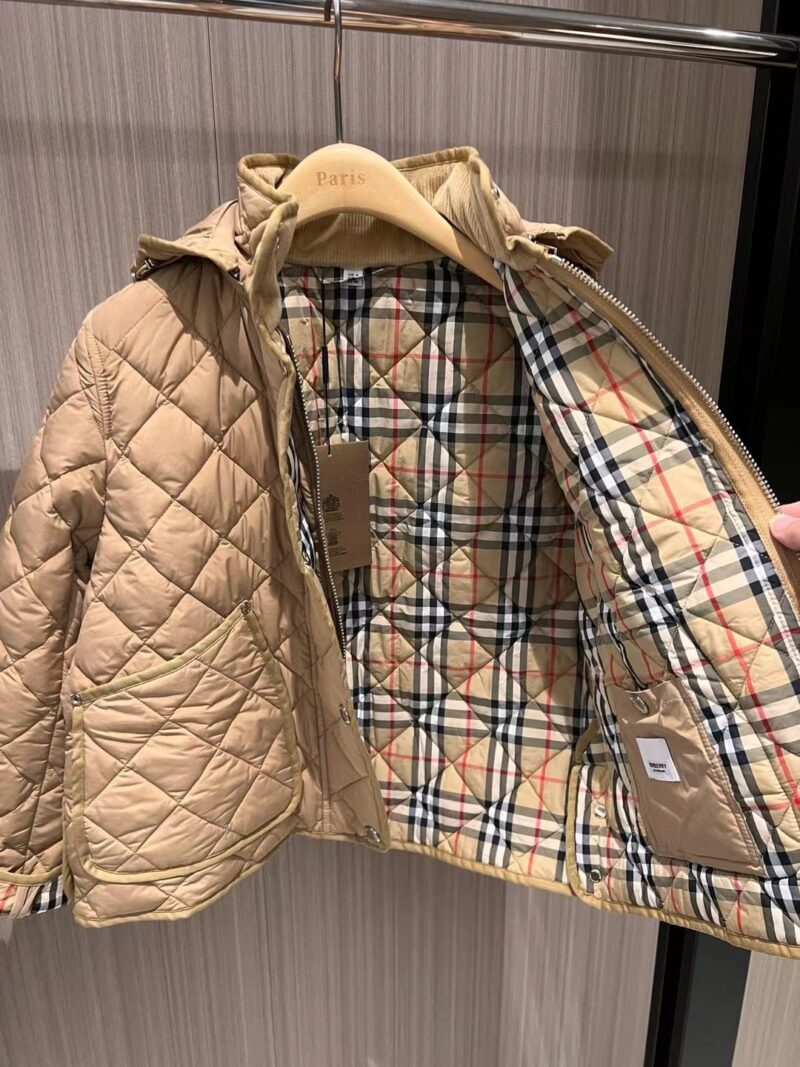 BURBERRY ダウンジャケット SS96783 - 画像 (4)