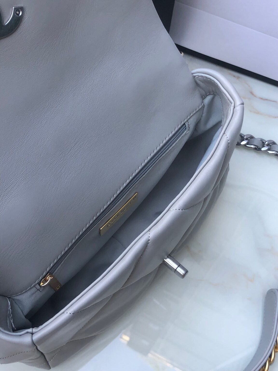 Chanel 19 small 1160 - 画像 (8)