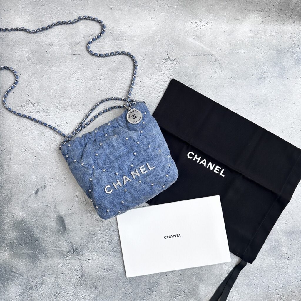 CHANEL 24ss新作 完売必至 CHANEL22 ミニ ハンドバッグ AS3980 B16649 NY101 - 画像 (2)