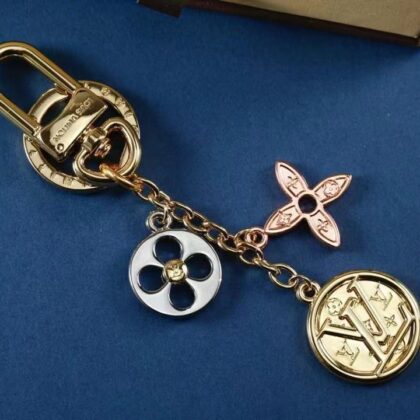 LV Louis Vuitton バッグペンダント キーホルダー 48 zm