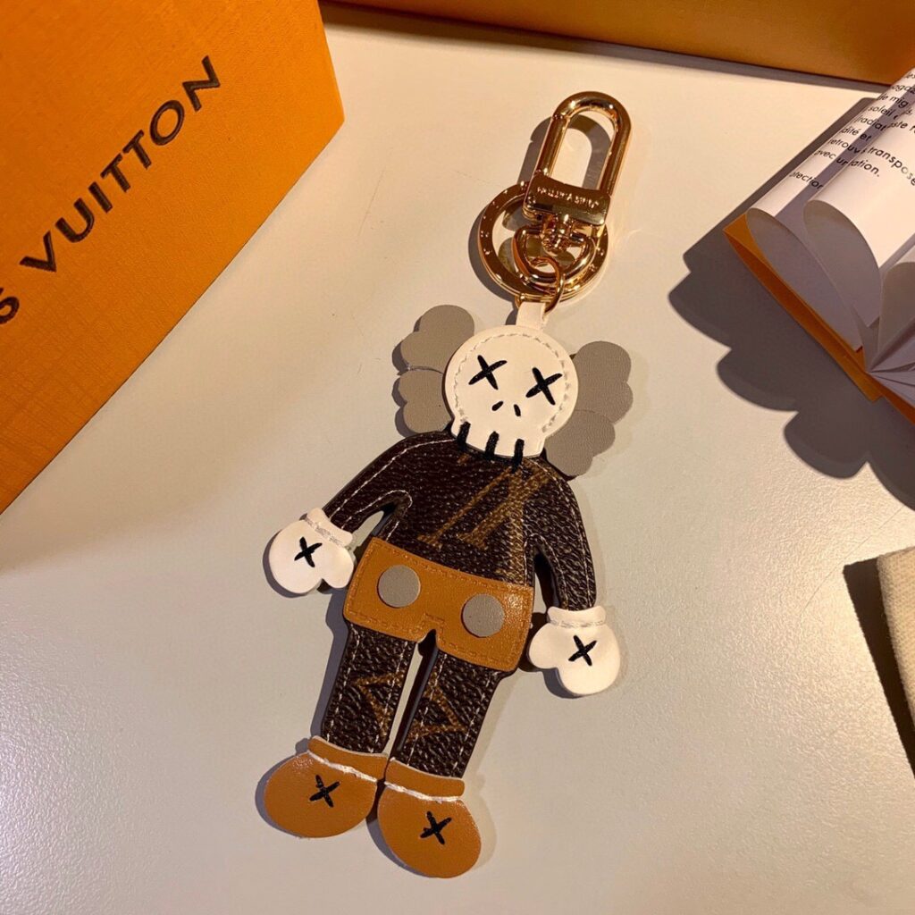 LOUIS VUITTON（ルイヴィトン）KAWS キーホルダー - 画像 (5)