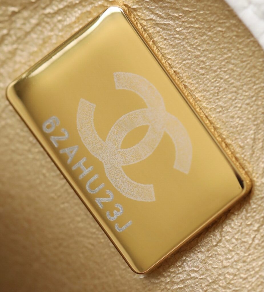 Chanel classic flap mini with golden ball - 画像 (9)
