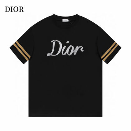 【DIOR 公式旗艦店】ディオール Tシャツ ご好評に付き再入荷！