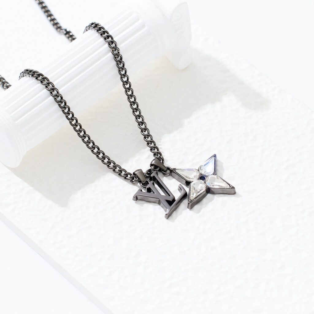 LOUIS VUITTON（ルイヴィトン）STAR BLOSSOM ネックレス - 画像 (4)
