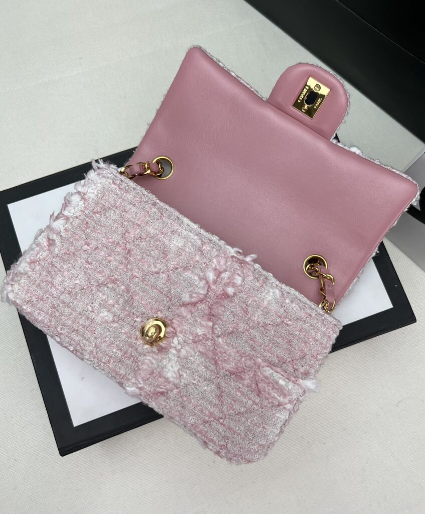 Chanel MINI CLASSIC FLAP BAG 1116 - 画像 (6)