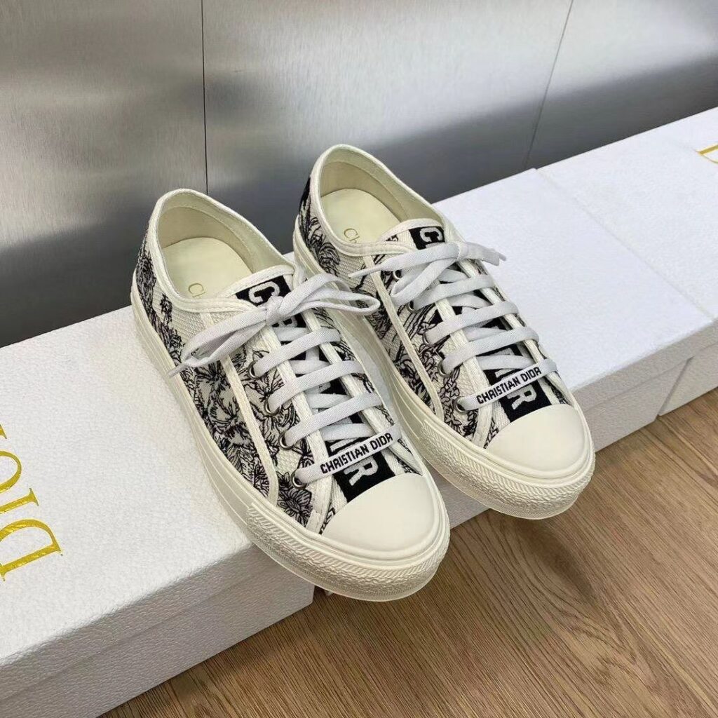 DIOR スーパー刺繍アルファベットスニーカー 13 zm94831