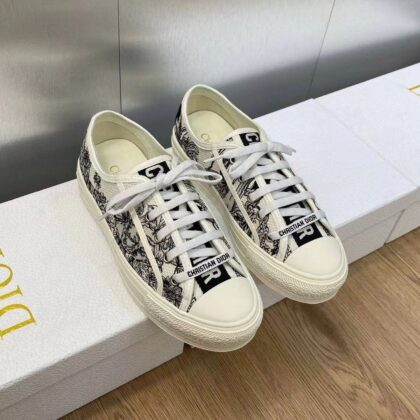 DIOR スーパー刺繍アルファベットスニーカー 13 zm94831