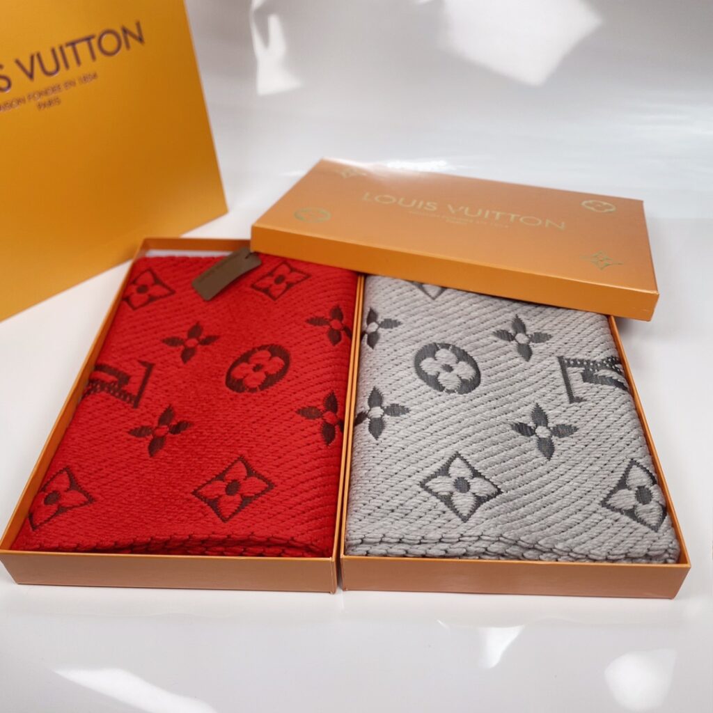 【Louis Vuitton 】（ルイヴィトン）ウールスカーフ2色 185 x 30cm - 画像 (4)