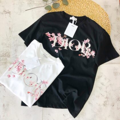 【DIOR】（ディオール）半袖 男女兼用、ご好評に付き再入荷！