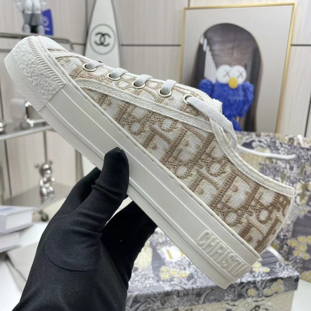 DIOR スーパー刺繍アルファベットスニーカー 03 zm94831 - 画像 (2)