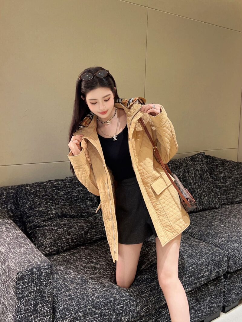 BURBERRY ダウンジャケット SS96785 - 画像 (7)