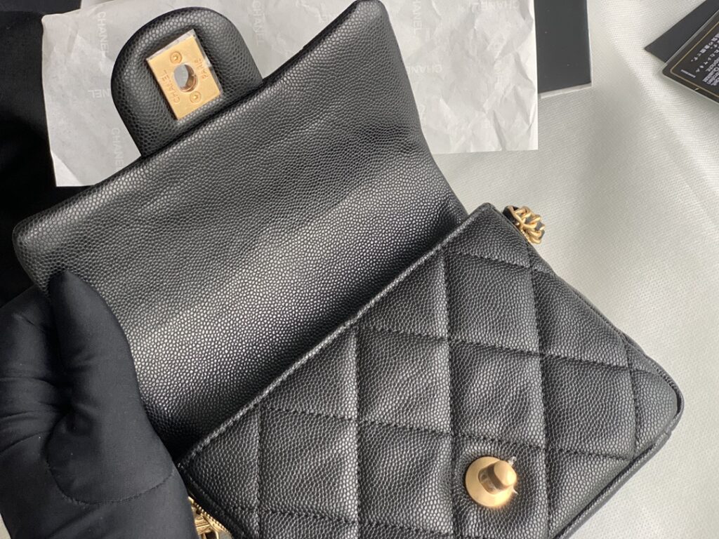 Chanel MINI CLASSIC FLAP BAG 3368 - 画像 (5)
