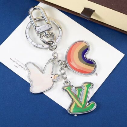 LV Louis Vuitton バッグペンダント キーホルダー 44 zm
