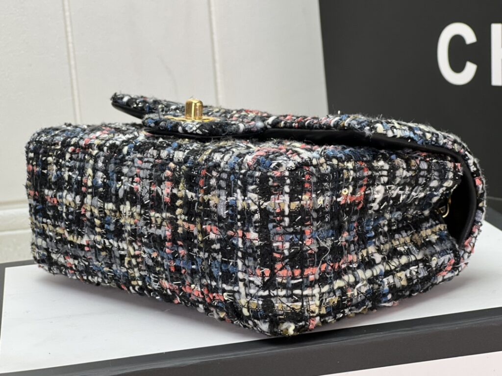 Chanel MINI CLASSIC FLAP BAG 1116 - 画像 (8)