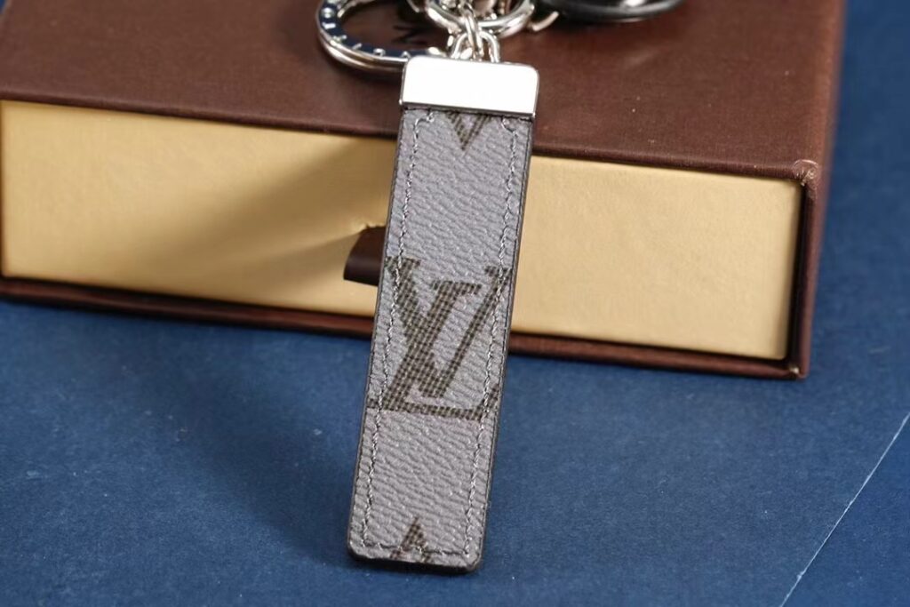 LV Louis Vuitton バッグペンダント キーホルダー 66 zm - 画像 (7)