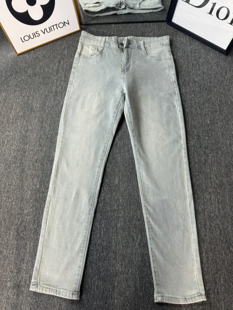 moncler刺繡入りのトレンディジーンズ 14 SS102438 - 画像 (2)