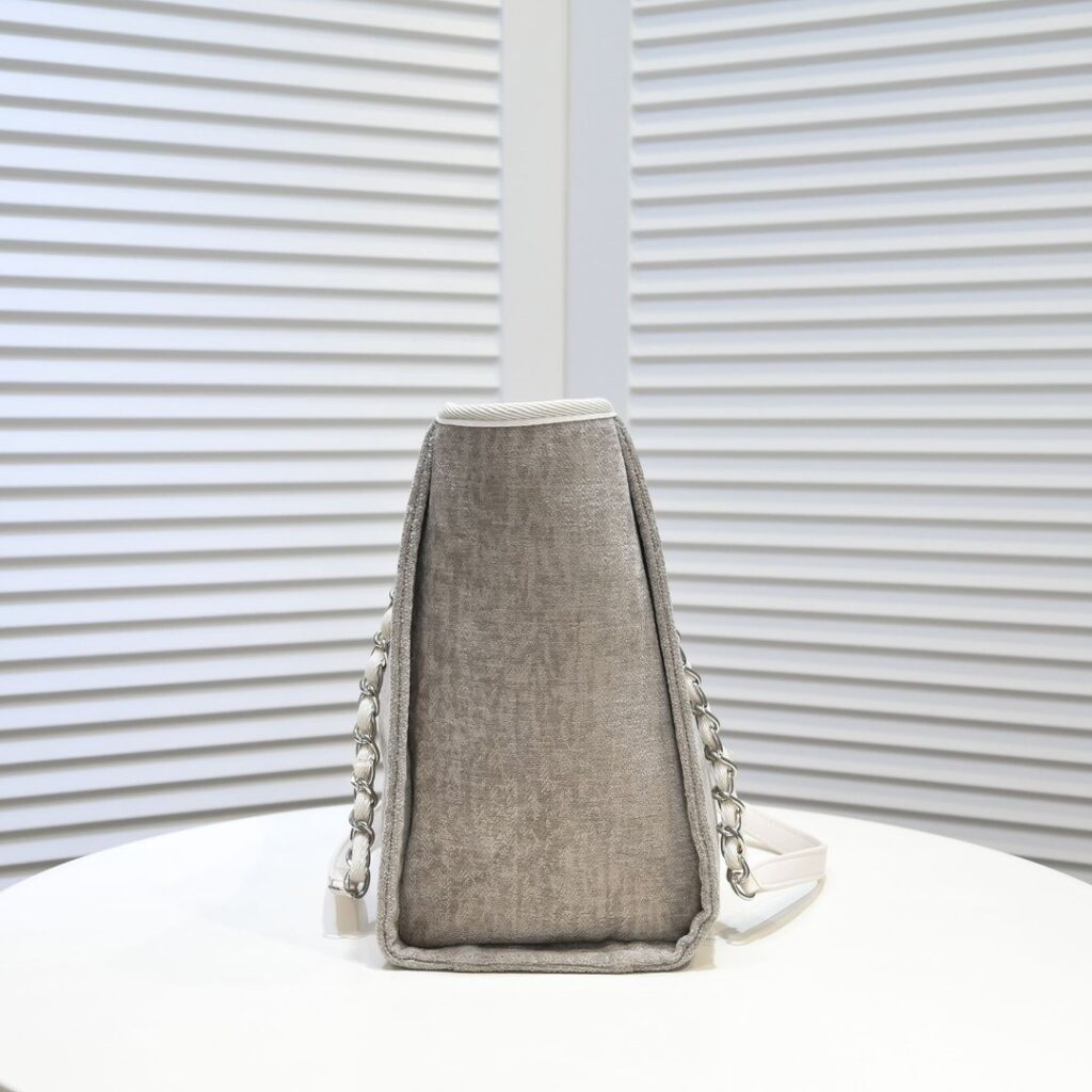 【Chanel 】【シャネル】トートバッグ 34x26x17 cm - 画像 (5)