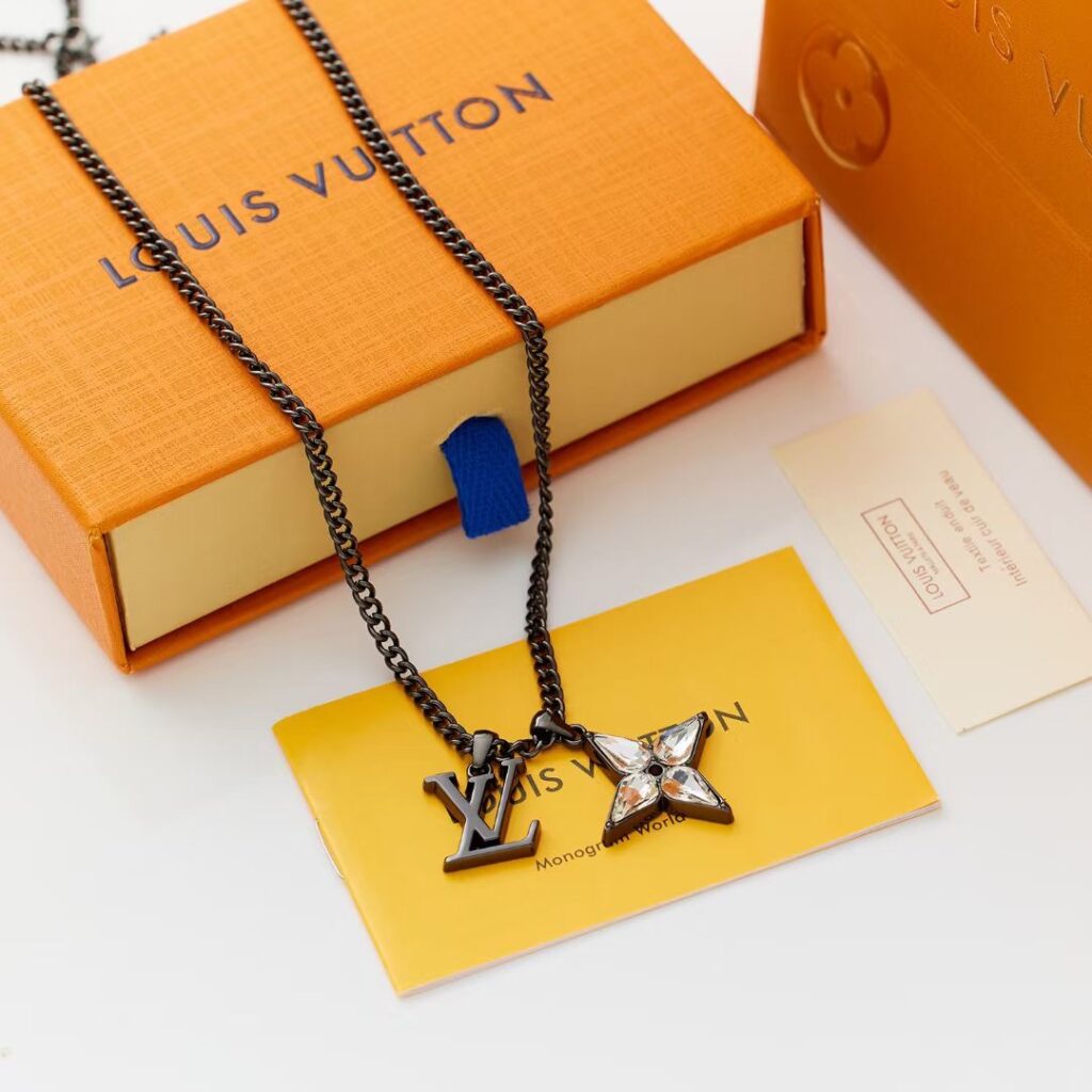 LOUIS VUITTON（ルイヴィトン）STAR BLOSSOM ネックレス - 画像 (2)