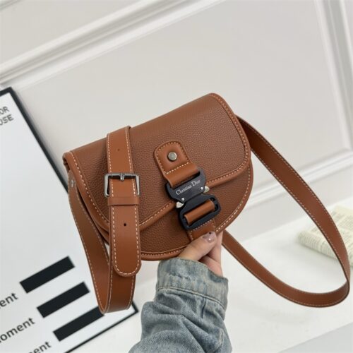 DIORバッグ 136 SS105460