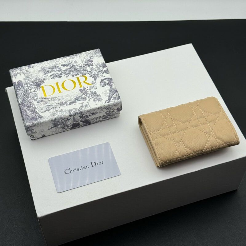Dior 羊の皮の財布 4 zm 94920 - 画像 (7)