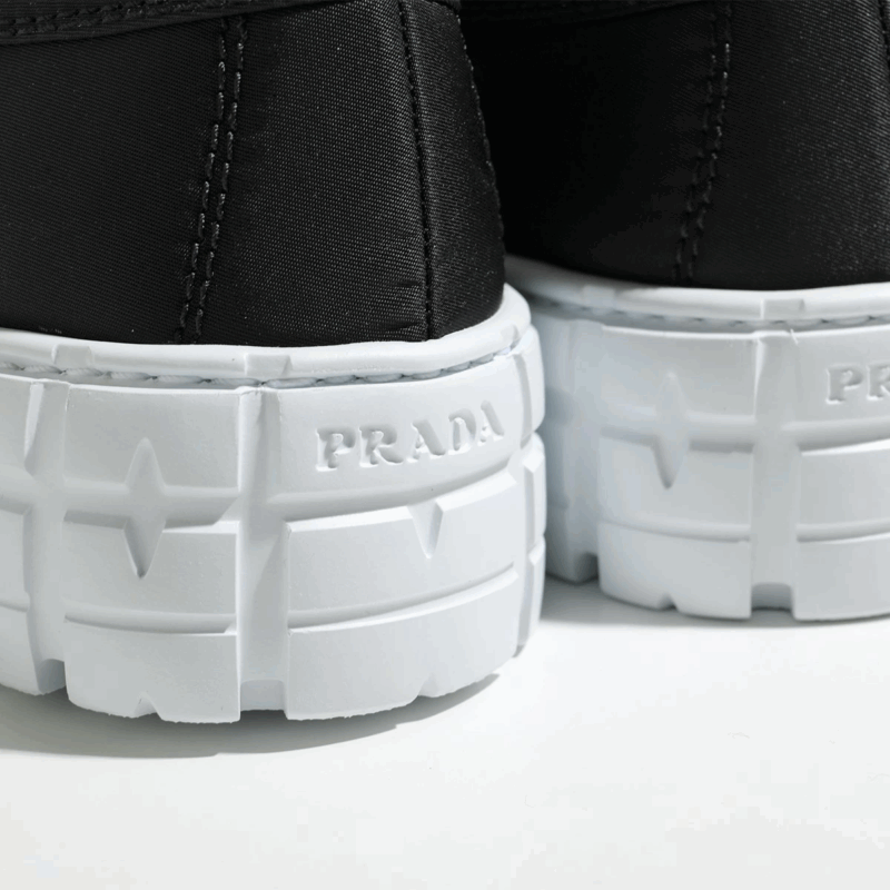 Prada　レディースアイテム≫シューズ≫スニーカー≫ローカット - 画像 (3)