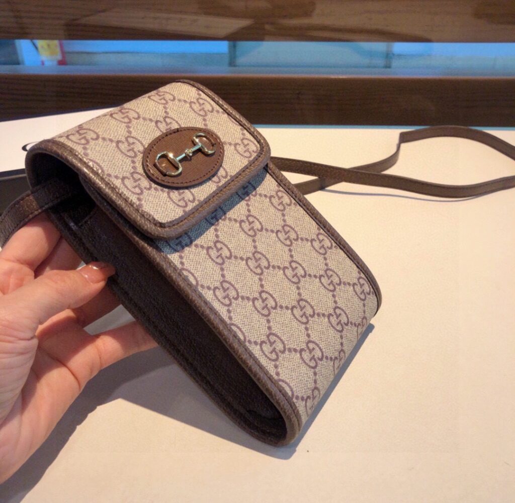 Luxury iphone スマホケース ケース ショルダー Gucciの人気アイテム 送料無料 - 画像 (2)