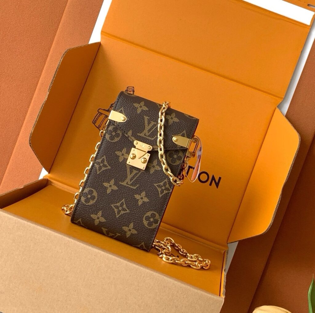 Louis Vuitton 携帯バッグ