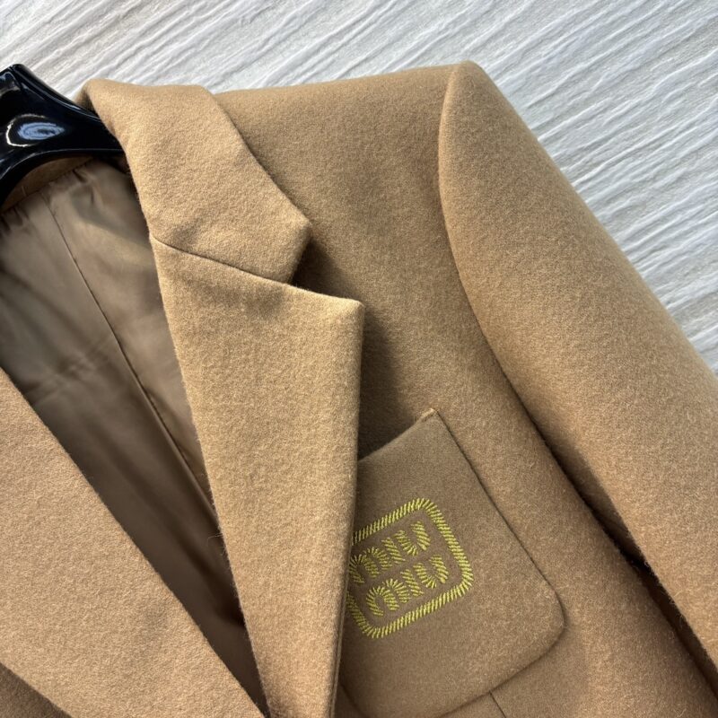 MIUMIU背広のコート SS96789 - 画像 (4)