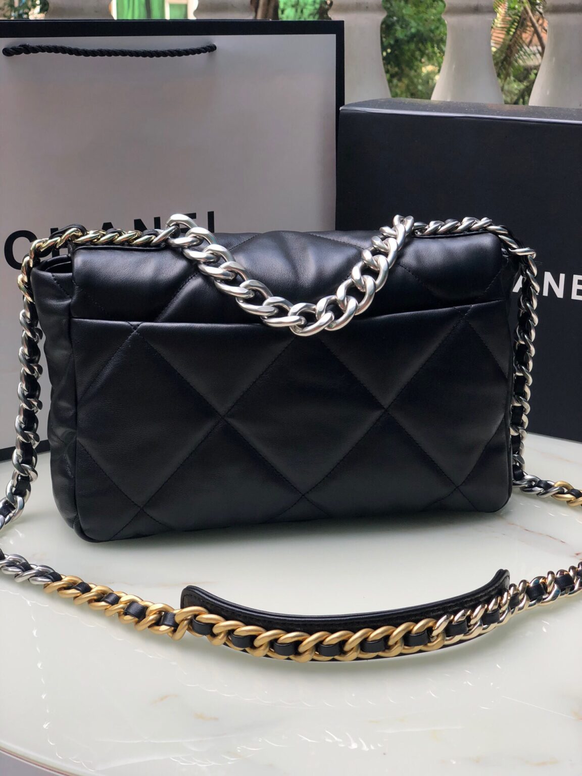 Chanel 19 medium 1161 - 画像 (3)