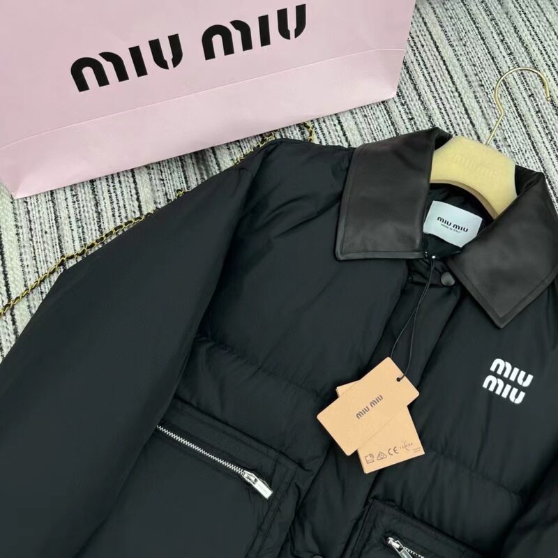 MIUMIUウンジャケット SS96435 - 画像 (10)