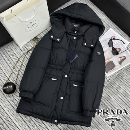 PRADA ダウンジャケット SS96785
