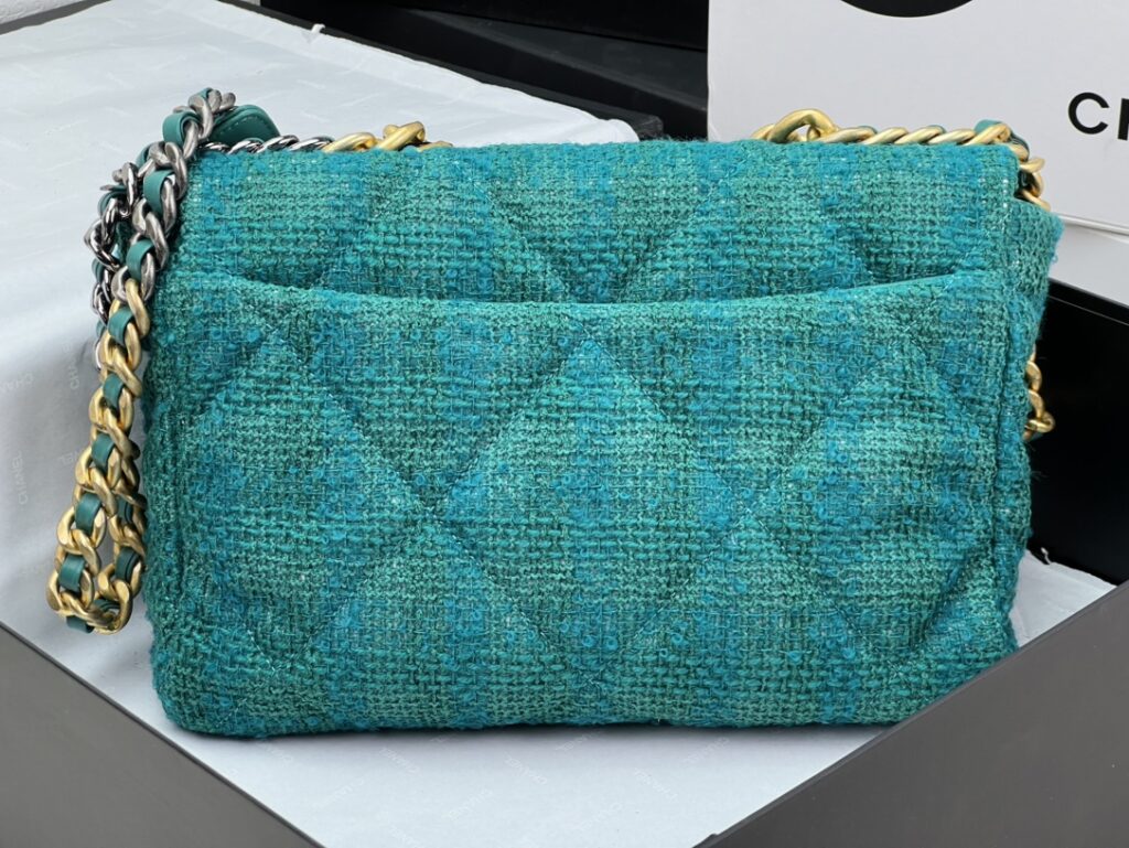 CHANEL 19 LARGE HANDBAG AS1161 - 画像 (17)