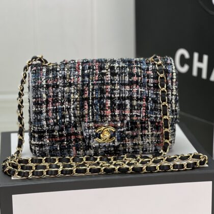 Chanel MINI CLASSIC FLAP BAG 1116