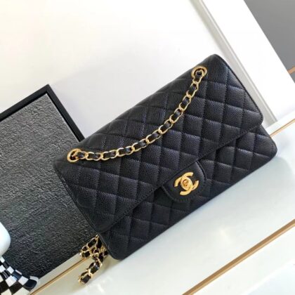 Chanel Flap Bag Carviar Leather Black Medium 1112