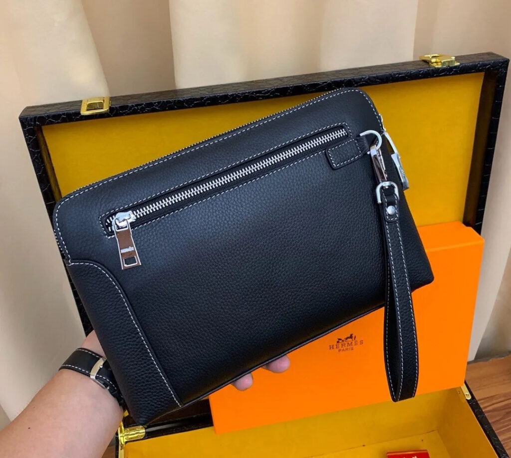 HERMES（エルメス）クラッチバッグ 29X19X7CM - 画像 (3)