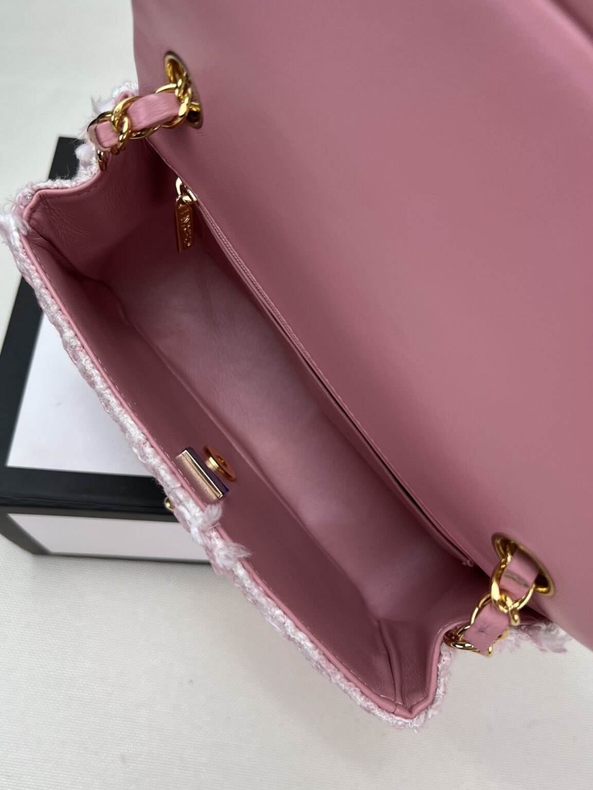 Chanel MINI CLASSIC FLAP BAG 1116 - 画像 (5)