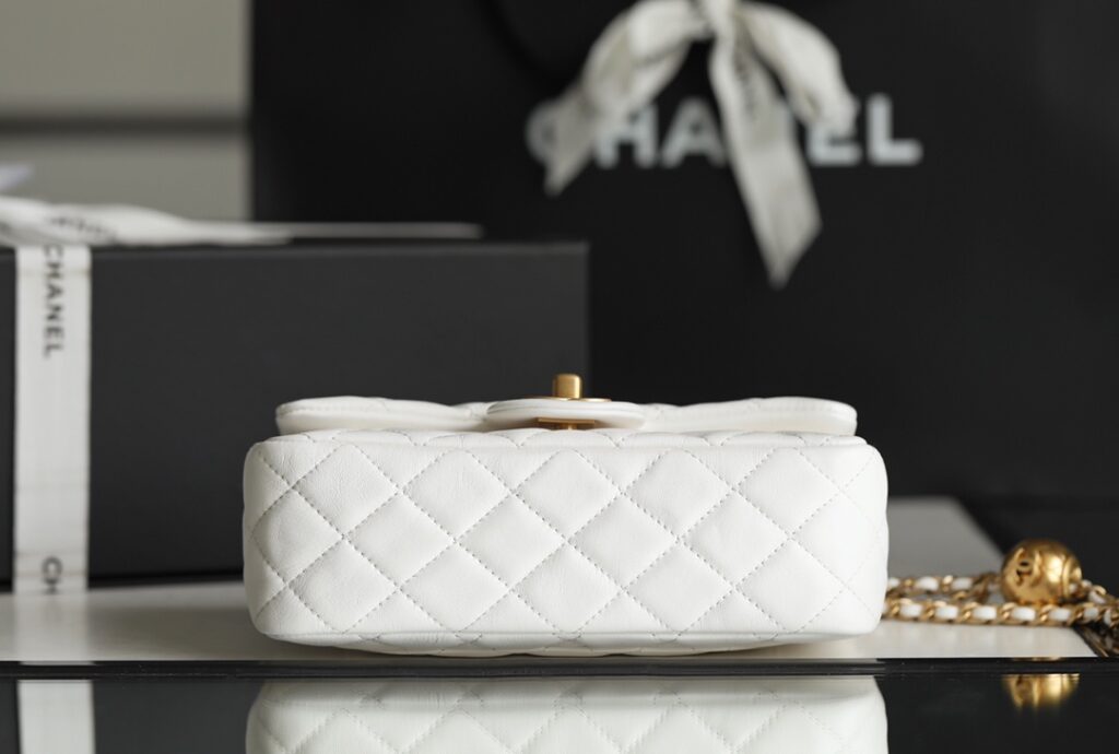 Chanel classic flap mini with golden ball - 画像 (7)