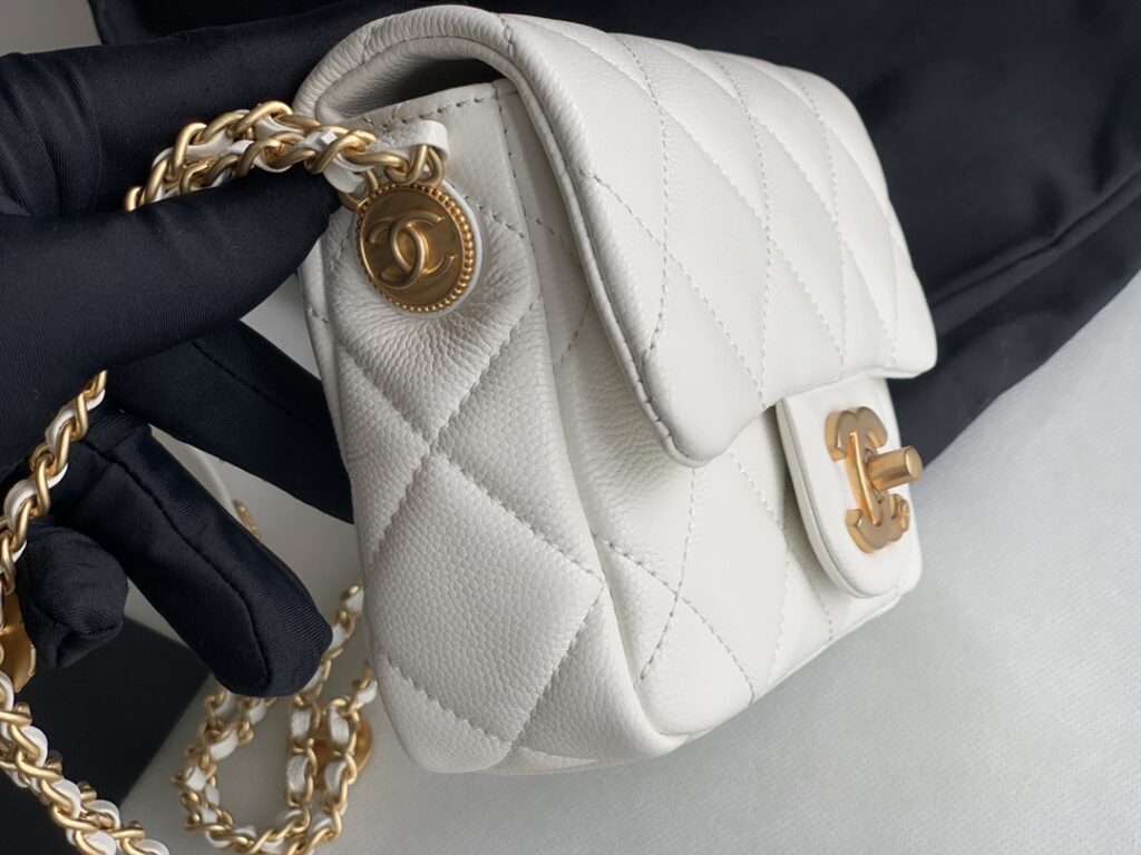 Chanel MINI CLASSIC FLAP BAG 3368 - 画像 (7)