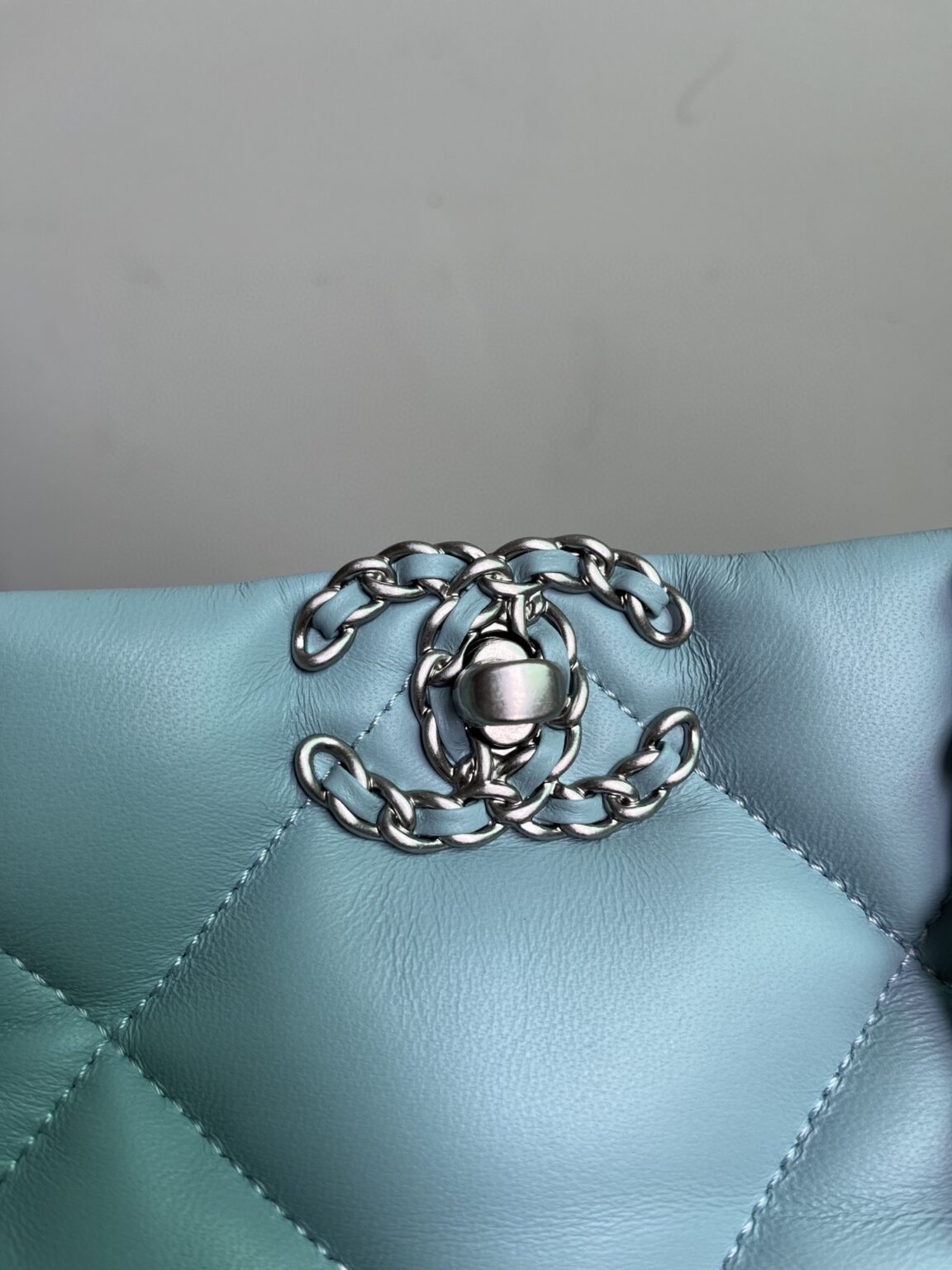 CHANEL 19 SHOPPING BAG 3519 - 画像 (7)
