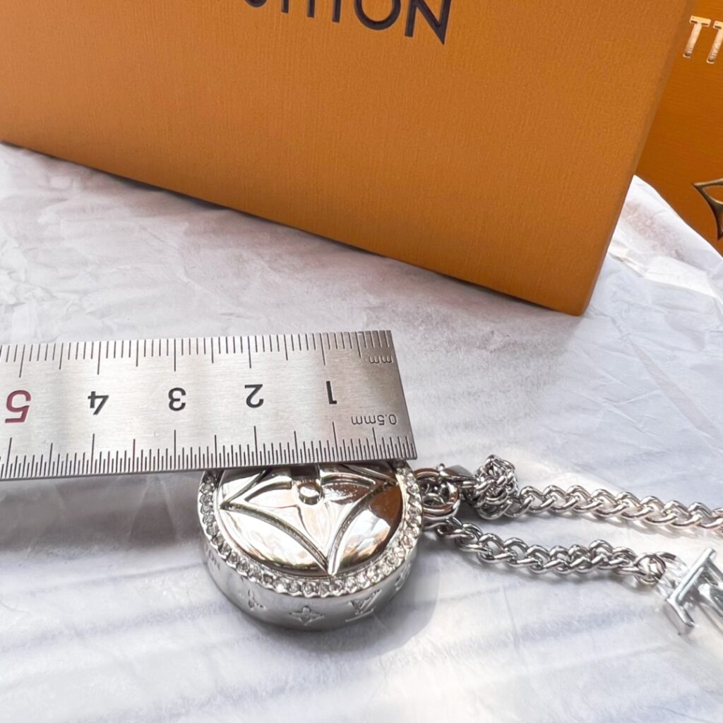 LOUIS VUITTON（ルイヴィトン）ネックレス - 画像 (8)