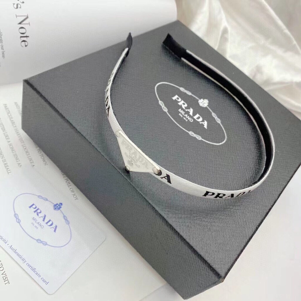PRADA 薄エッジ トライアングル ロゴ ヘッドバンド SS - 画像 (2)