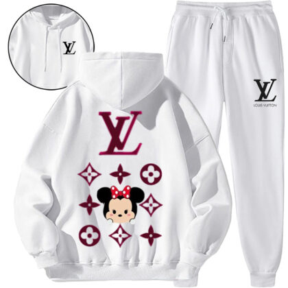 【 Louis Vuitton Malletier 】シンプルでスタイリッシュなデザインのパーカーセットです