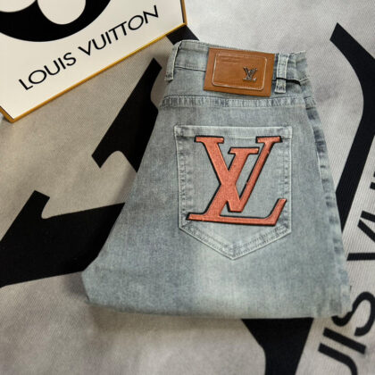 LV Louis Vuitton刺繡入りのトレンディジーンズ 21 SS102439