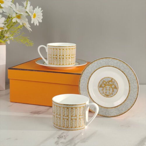 HERMES　 骨磁器コーヒー皿セット