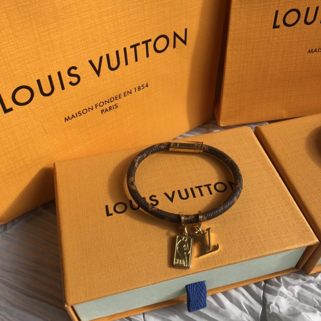 Louis Vuitton（ルイヴィトン）ブレスレット LV&NBA - 画像 (2)