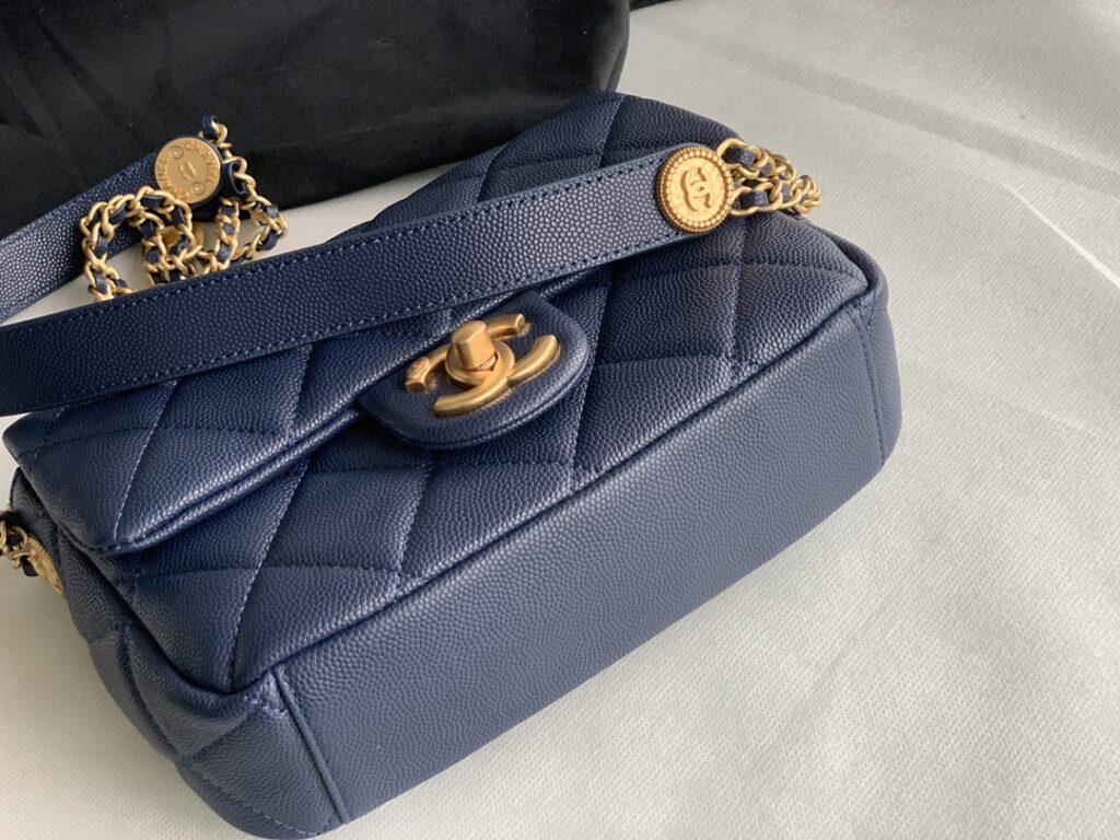 Chanel MINI CLASSIC FLAP BAG 3369 - 画像 (6)
