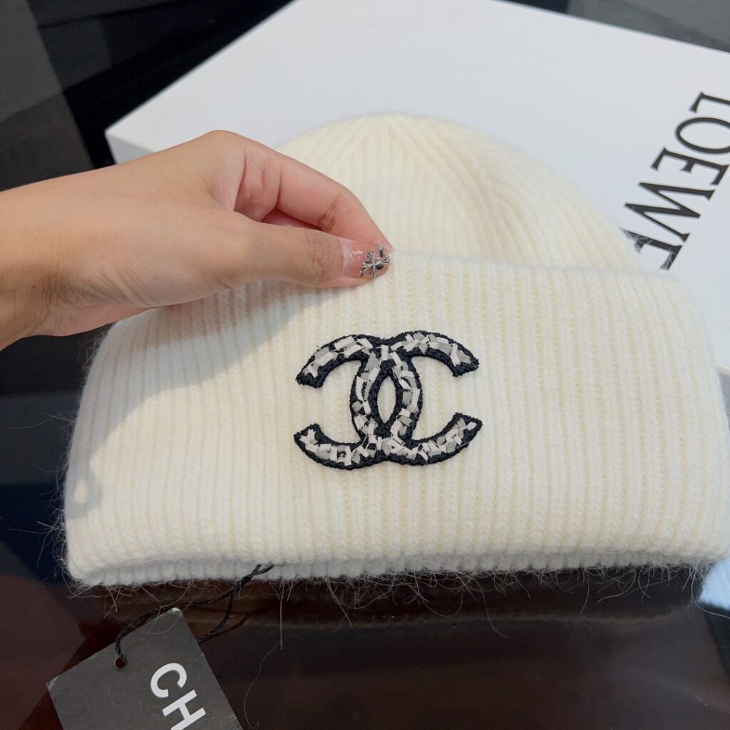 CHANEL 秋冬の暖かい綿の帽子 人気商品 - 画像 (2)