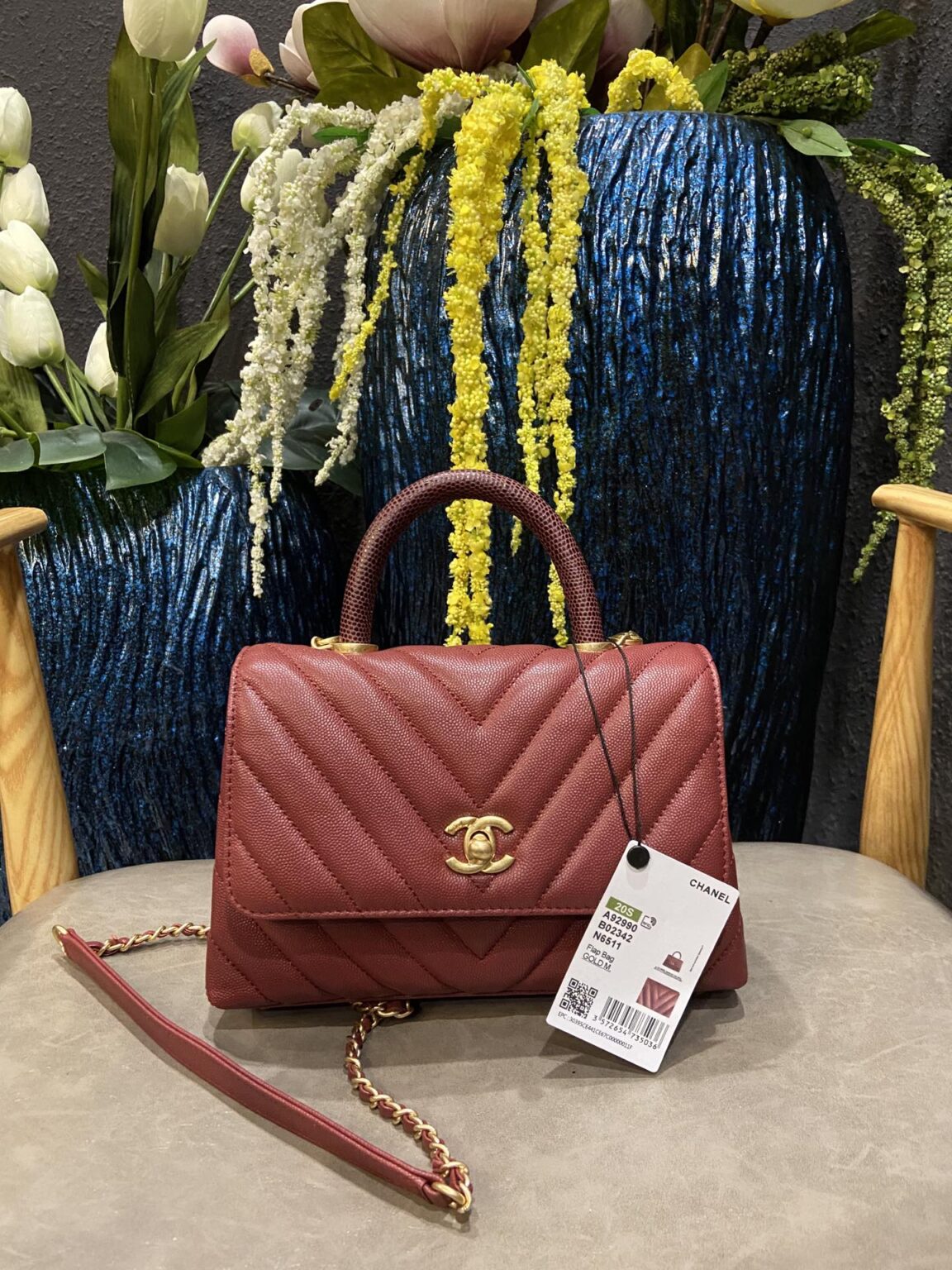 Chanel Cowhide handbag A92990 - 画像 (10)