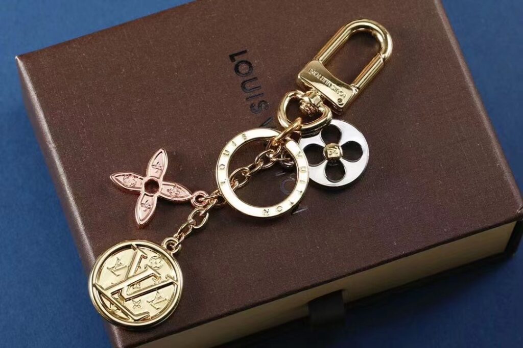 LV Louis Vuitton バッグペンダント キーホルダー 48 zm - 画像 (2)
